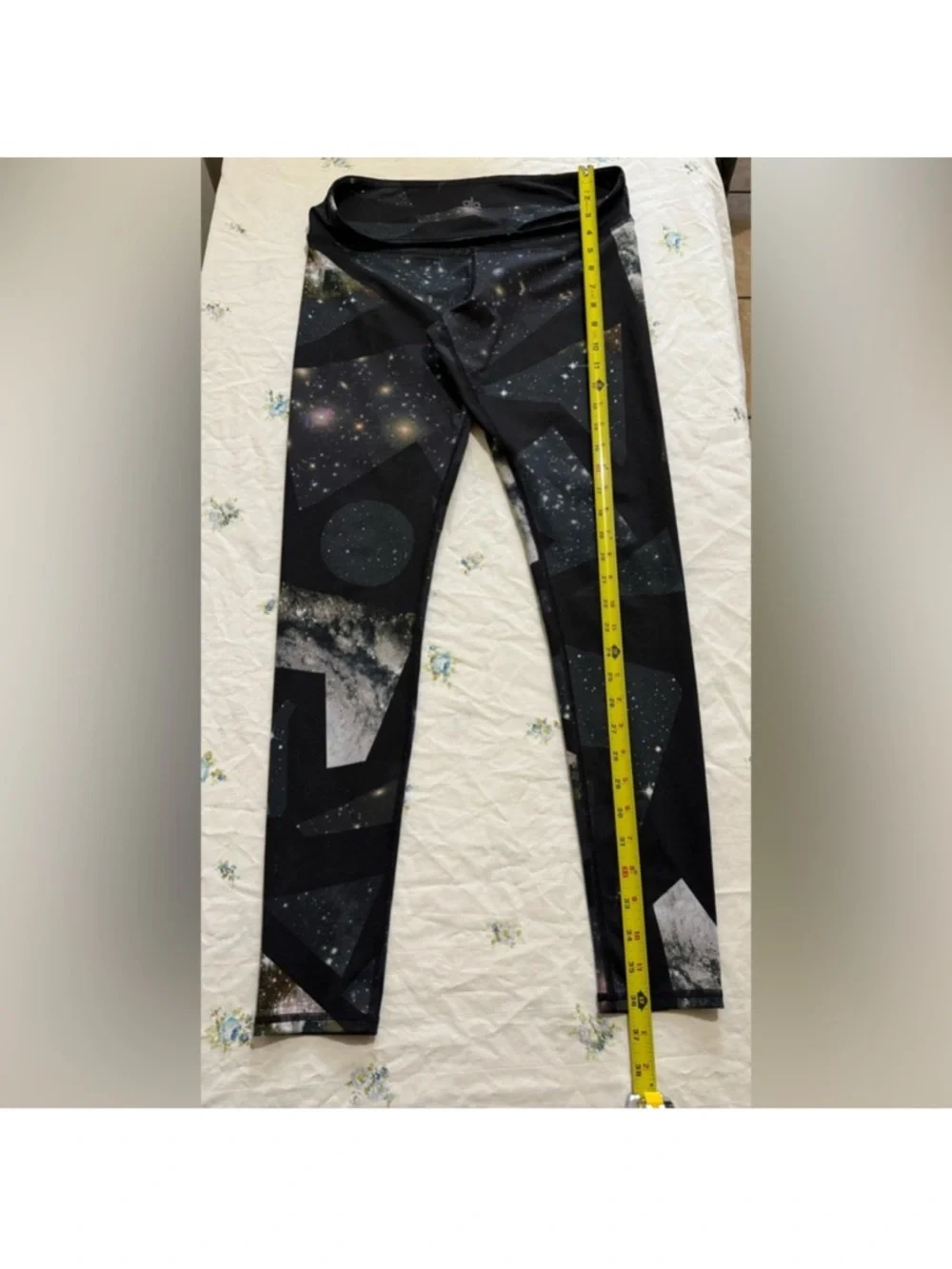 ALO Yoga Galaxy Mosaic High-Rise Leggings - Black & Navy